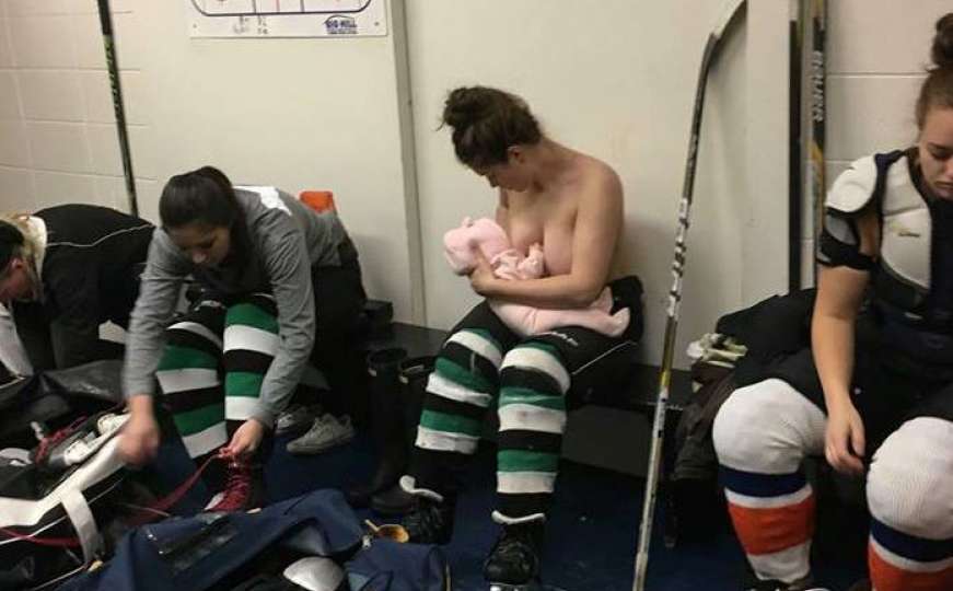 Nevjerovatna fotka obišla svijet: Hokejašica na poluvremenu dojila bebu