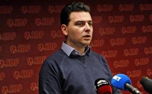 Saša Magazinović: Kako spriječiti da "mrtvi" glasaju 