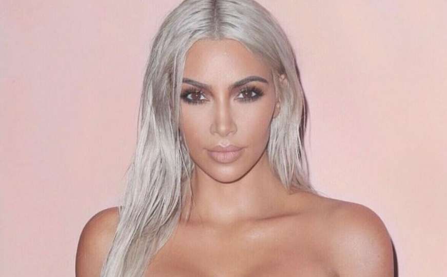 Kim Kardashian pokazala kako izgleda bez trunke šminke