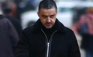 Uhapšen otac Davida Komšića, policija je zbog njega pregledavala aute pred sudom