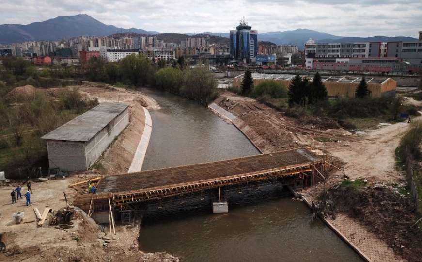 Projekti: Završena konstrukcija i betoniranje novog mosta u Halilovićima