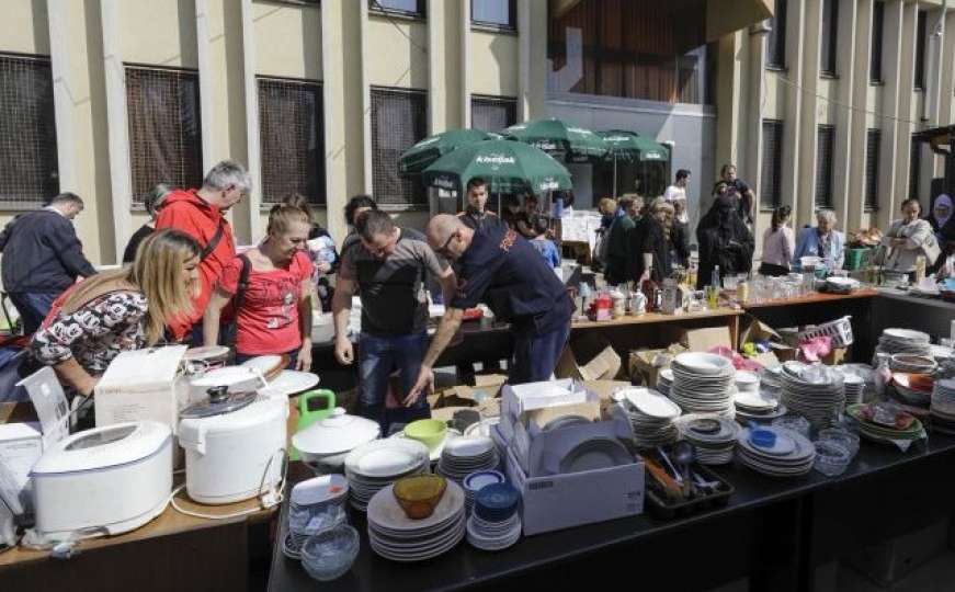 Humanitarni bazar "Dobre volje" u Sarajevu: Pomoć migrantima u BiH