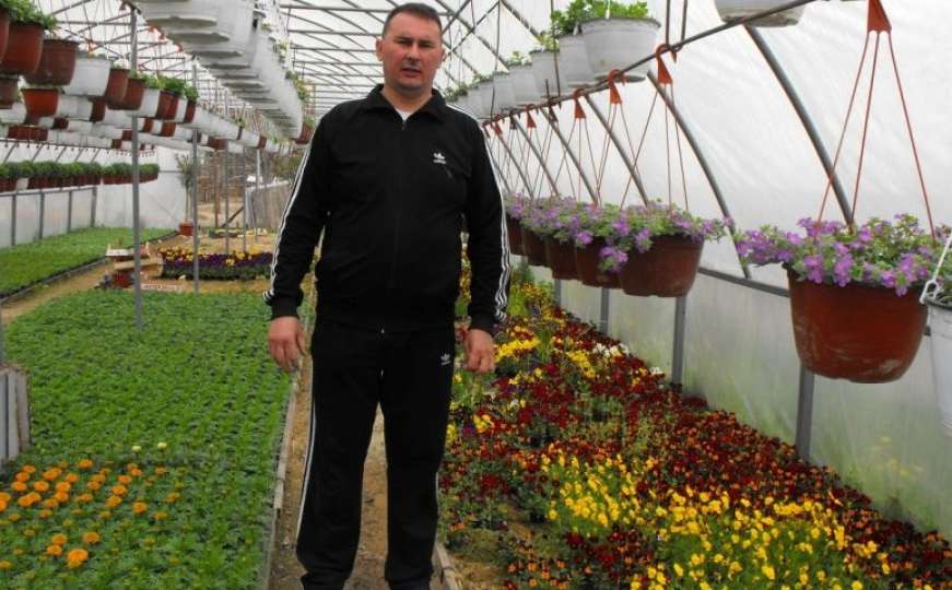 Uspjeh porodice Vuković: Proizvodili cvijeće iz nužde, danas rade iz užitka