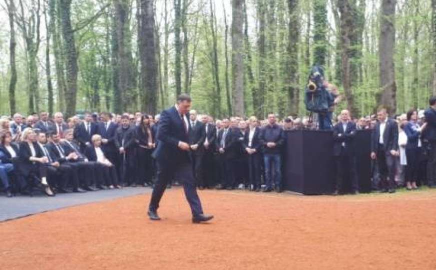 Dodik izazvao incident, odbio se rukovati s ambasadoricom SAD-a 