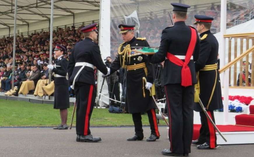 Mlakić proglašen najboljim kadetom na Kraljevskoj vojnoj akademiji Sandhurst