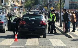 Automobilom je udario ispred škole: Povrijeđena djevojčica u Cazinu