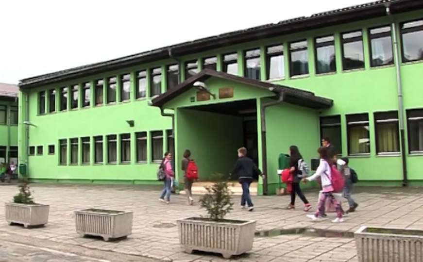 Gradonačelnik Beča uručio donaciju za sarajevsku školu OŠ Avdo Smailović