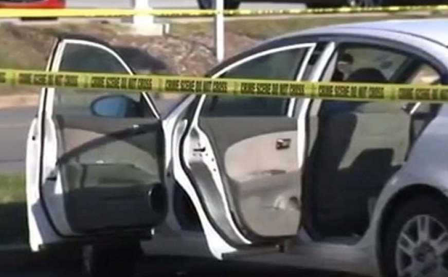 Indiana: Djevojčica pronašla tatin pištolj u automobilu pa upucala trudnu majku