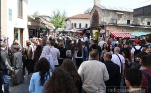 Proljeće je stiglo: Turisti preplavili ulice Sarajeva