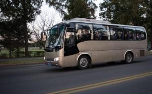 Teška nesreća: Autobus s kineskim turistima pao s mosta, najmanje 30 mrtvih