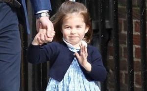 Dvogodišnja princeza Charlotte ukrala show i postala hit društvenih mreža