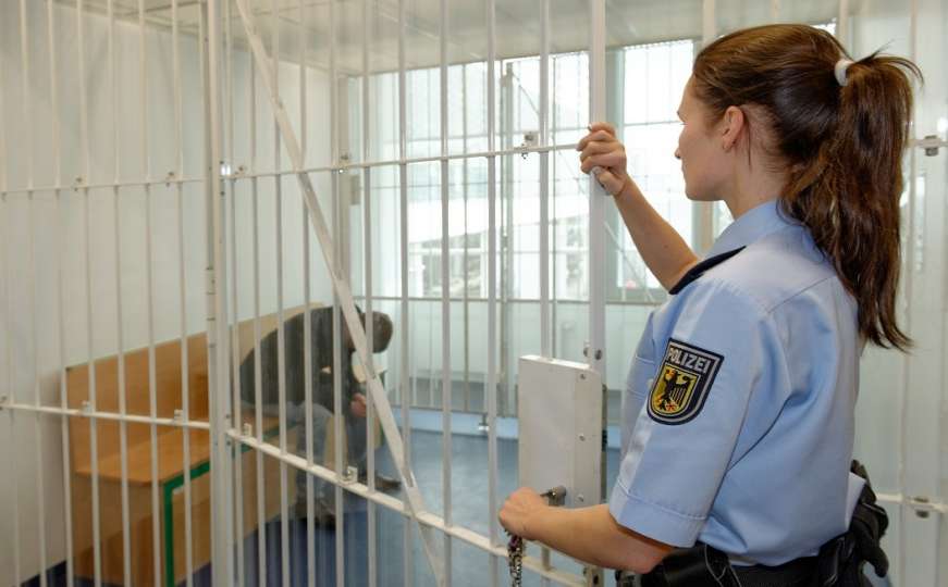 Uhapšen državljanin BiH: Optužen da je silovao 24-godišnju Njemicu u njenom stanu