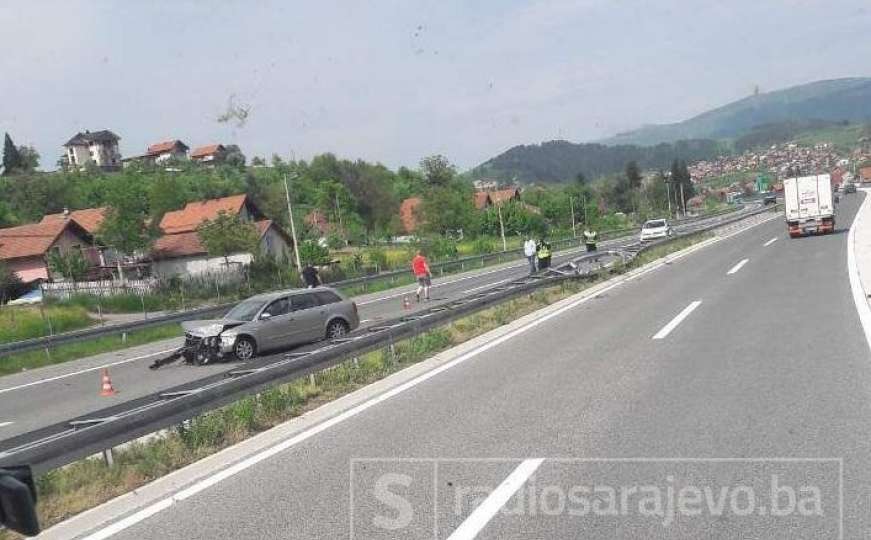 Sudar tri vozila na autoputu A-1: Otežan saobraćaj od Ilijaša do Jošanice
