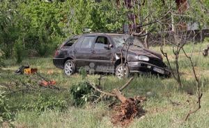 Automobilom sletjeli u baštu kod Mostara, pet osoba povrijeđeno