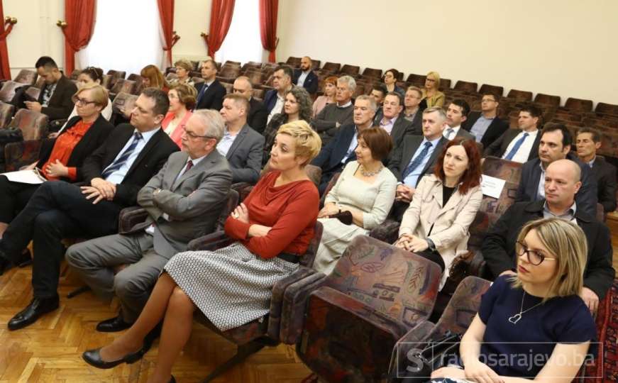Sarajevski univerzitet će do jula zaposliti 150 mladih asistenata