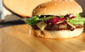 Brza hrana udvostručuje rizik od neplodnosti