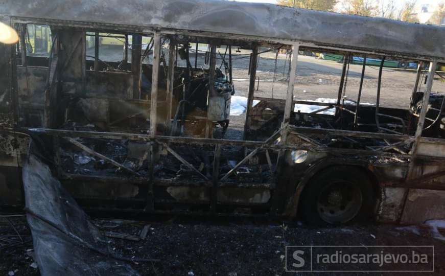 Hrvatska: Autobus pun putnika planuo u vožnji i u potpunosti izgorio