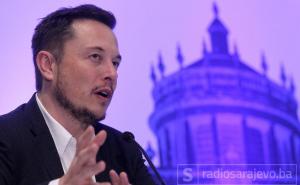 Elon Musk "super, super ozbiljan" – pokreće biznis sa slatkišima