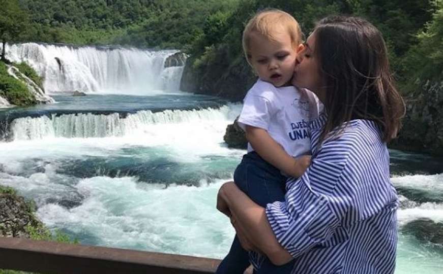 "Una na Uni": Amra Silajdžić s kćerkom uživala na Štrbačkom buku