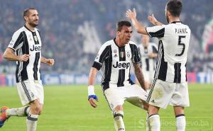 Pjanić i društvo maestralni u Rimu: Preko Milana stigli do titule u Kupu Italije