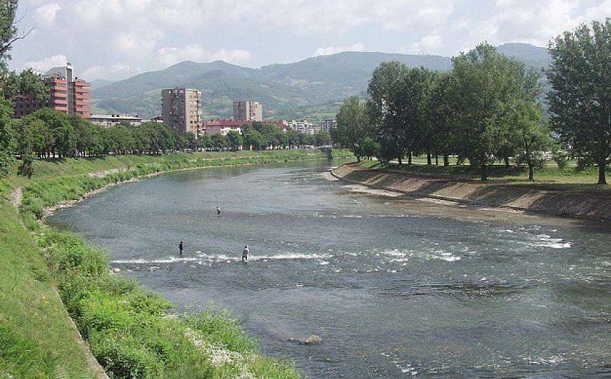 Potraga u Zenici: Nestala djevojka iz Mostara, sumnja se da je pala u rijeku