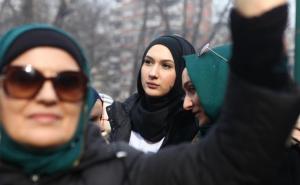 Njemačka: Sud zabranio nastavnici da nosi hidžab na predavanjima