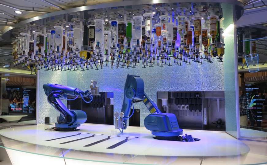 Bionic Bar: Kafić bez konobara u kojem gosti svakoga dana popiju 1000 pića
