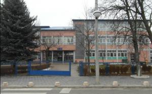 Bosanski ili jezik bošnjačkog naroda: Škola u Kozarcu protiv Pedagoškog zavoda RS