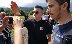 Bleiburg: Pogledajte kako je osiguranje otjeralo napadača na novinare