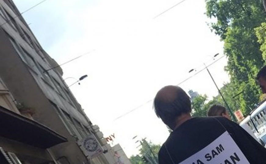Sultan Senad na ulicama Sarajeva