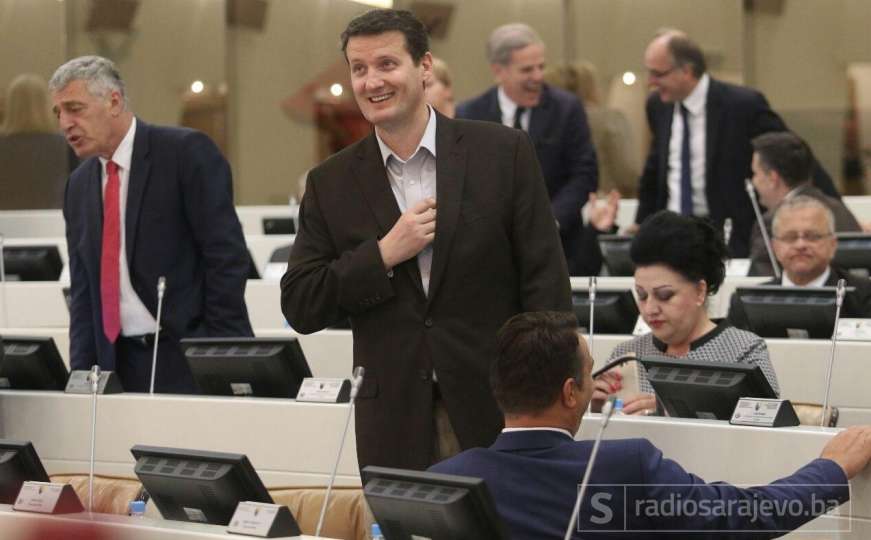 Šepić: Čovića, Dodika i Izetbegovića treba poslati u političku historiju 