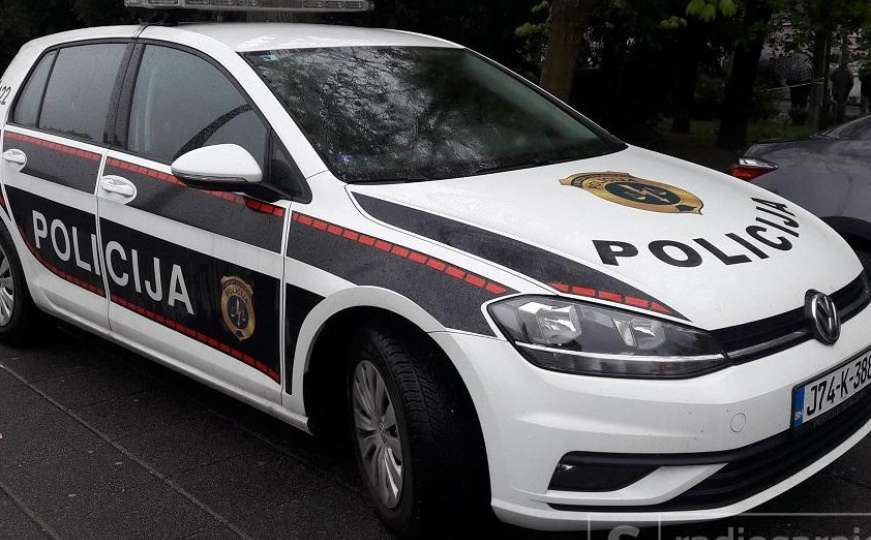 Dvije osobe fizički napale ženu i opljačkale je u centru Sarajeva