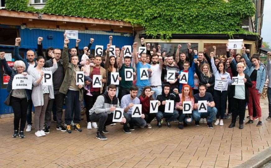 Pravda za Davida u Grazu: Bosanci u Austriji pružili podršku Davoru Dragičeviću 