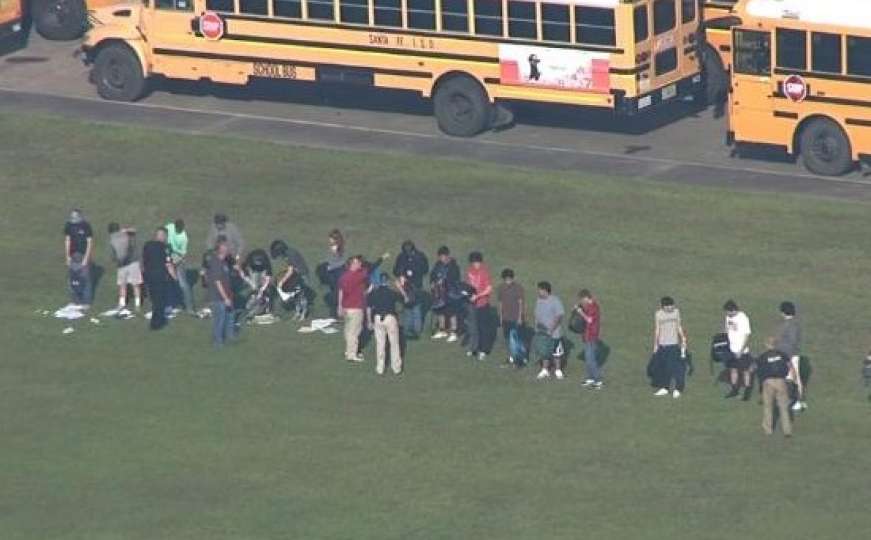 Texas: Najmanje osam mrtvih u pucnjavi u školi