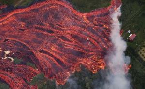 Nova evakuacija na Havajima: Lava kulja iz zemlje i guta kuće