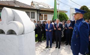 Erdogan položio cvijeće na mezar Alije Izetbegovića i proučio Fatihu