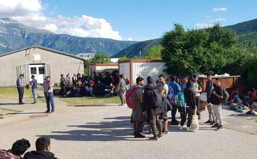 Izbjeglički centar Salakovac: Kako izgleda život migranata koji su stigli u BiH
