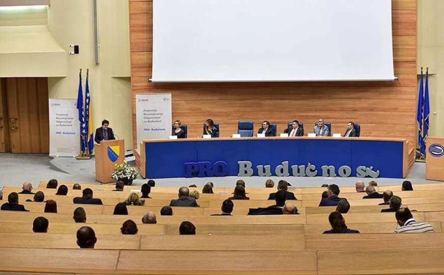 Šest političkih stranaka u BiH potpisale Platformu za mir