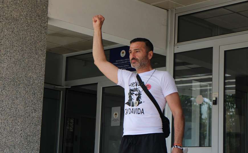 Davor Dragičević predao novih 100 prijava građana za ubistvo njegovog sina