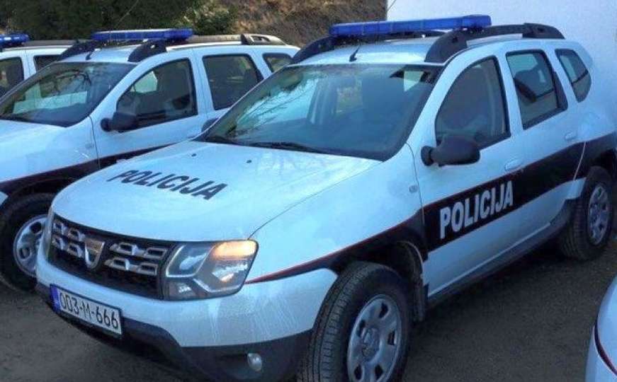 Istraga policije: Tukao 19-godišnju suprugu u Velikoj Kladuši