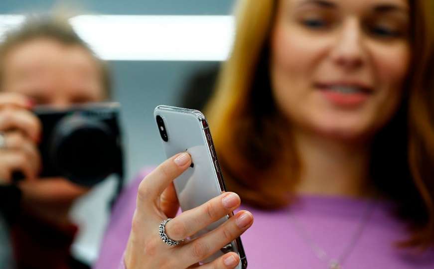 Novi problemi za Google: Milioni korisnika iPhonea traže milijarde dolara odštete