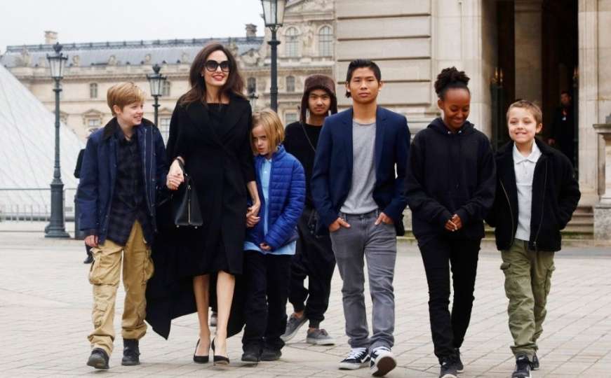 Angelina Jolie bijesna: Njena djeca ne smiju napustiti državu