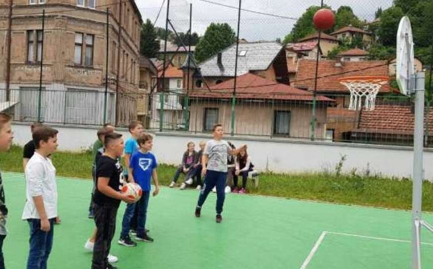 Nova sportska oprema za školu u naselju Bistrik