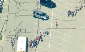 Pucnjava u školi, dvoje ranjenih: Hrabri nastavnik pomogao da situacija ne eskalira