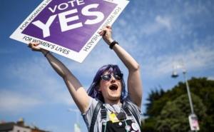 Po izlaznim anketama: Irska izglasala pravo žene na abortus 