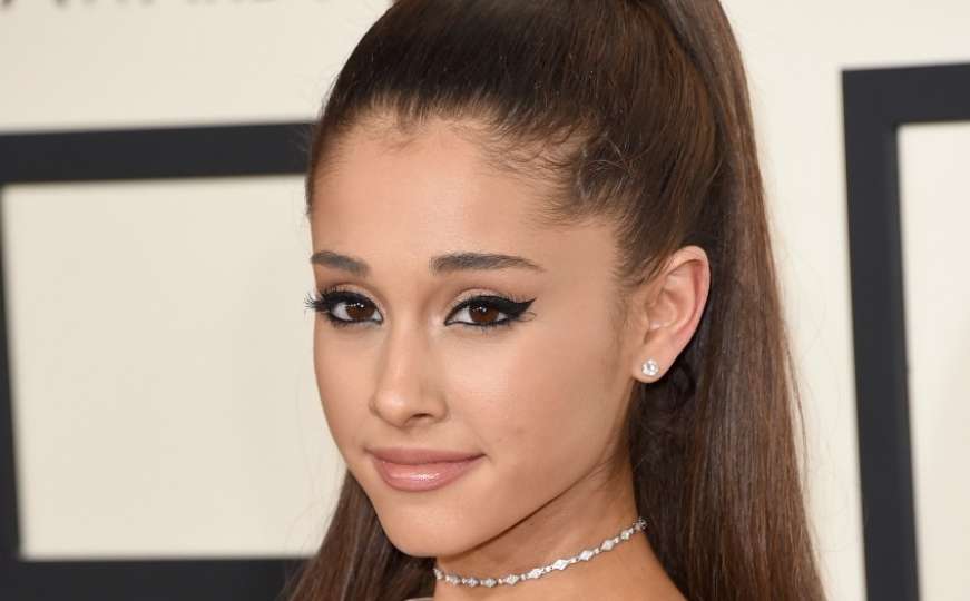 Ariana Grande na dirljiv način odala počast žrtvama napada u Manchesteru 