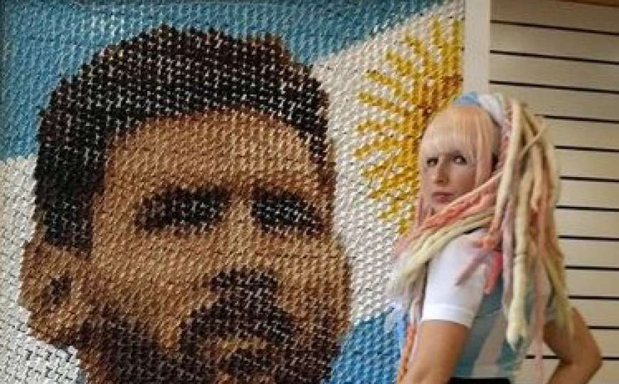 Argentinska umjetnica napravila Messijev mural od 6.000 ukosnica
