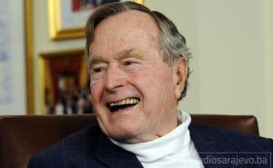 Bivši američki predsjednik George Bush zadržan u bolnici