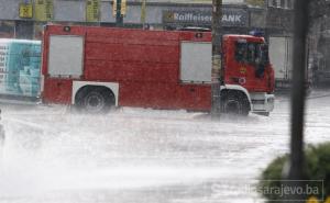 Gori kuća na Sedreniku: Vatrogasci na putu