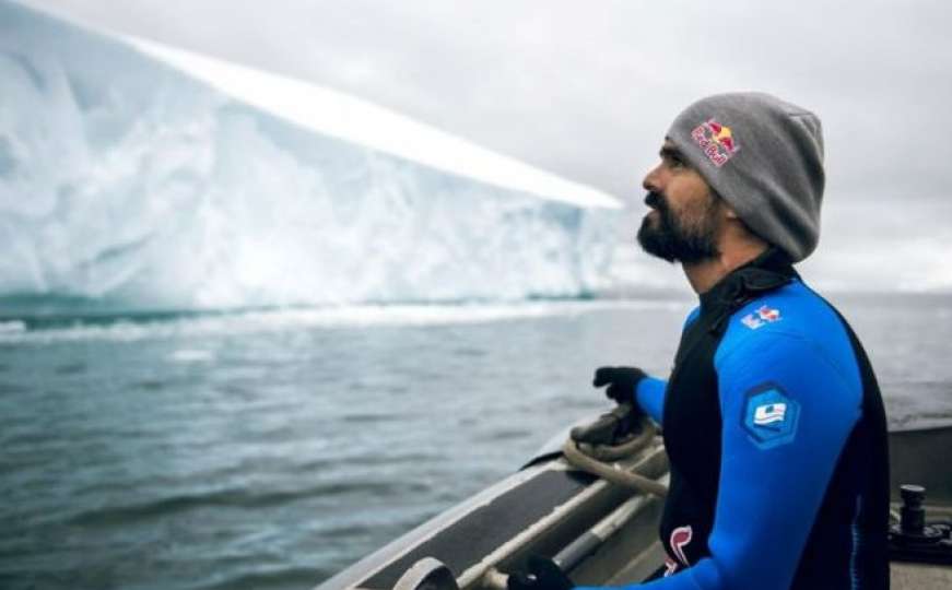 Prijatelj Mostaraca Orlando Duque izveo skok u vodu na Antarktiku